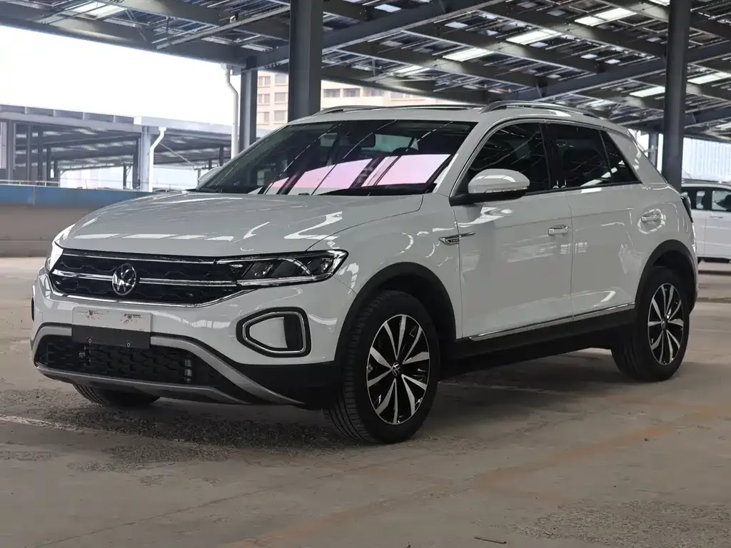 Volkswagen T-Roc — фото 1
