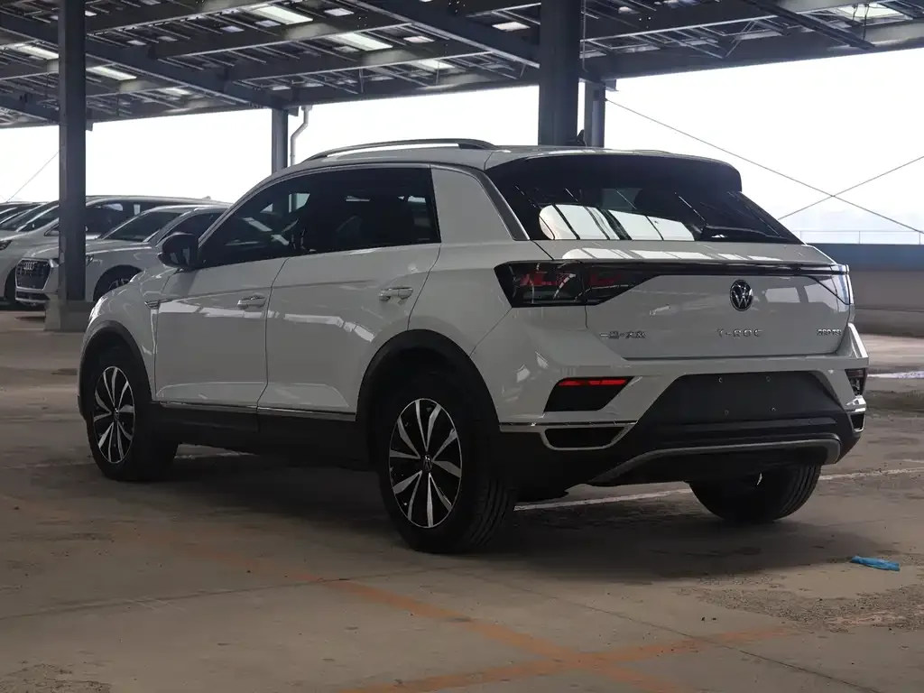 Volkswagen T-Roc — фото 3