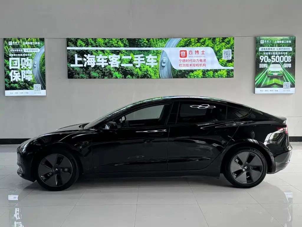 Tesla Model 3 — фото 6