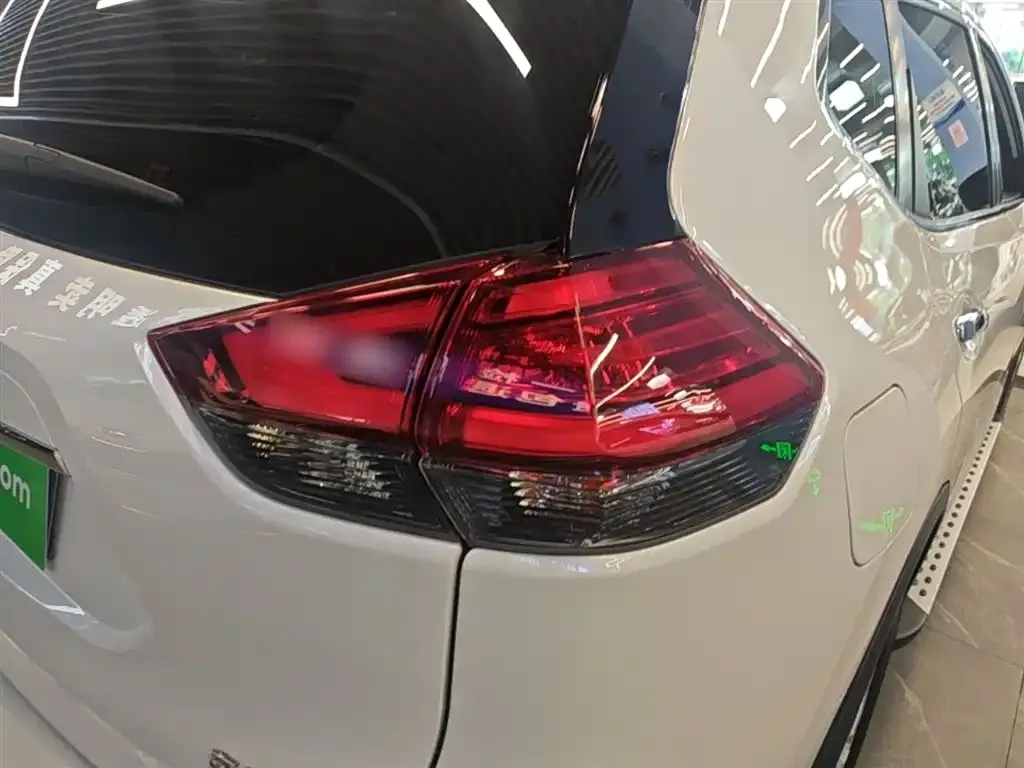 Nissan X-Trail 2023 из CN, фото 3
