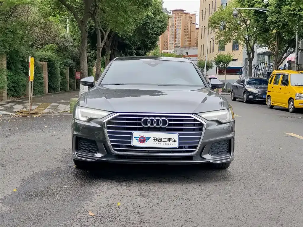 Audi A6L — фото 10