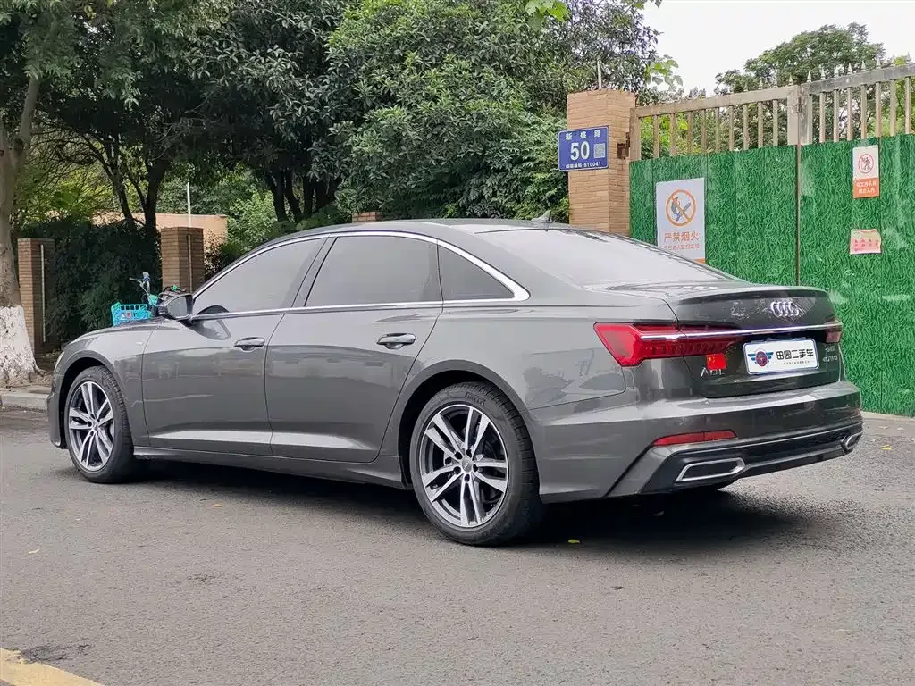Audi A6L — фото 8