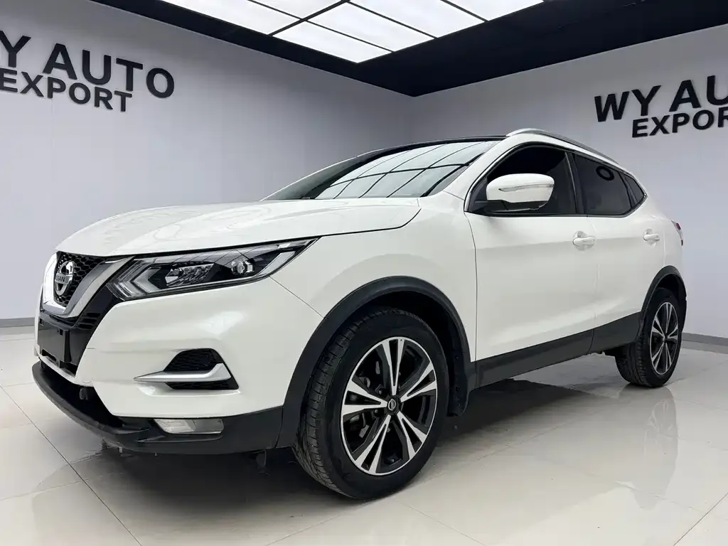 Nissan Qashqai — фото 1