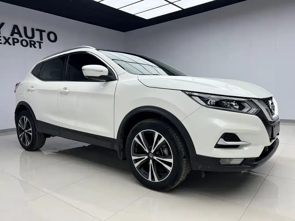 Nissan Qashqai — фото 4