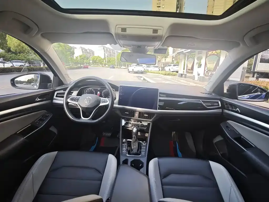 Volkswagen Bora 2022 из CN, фото 7