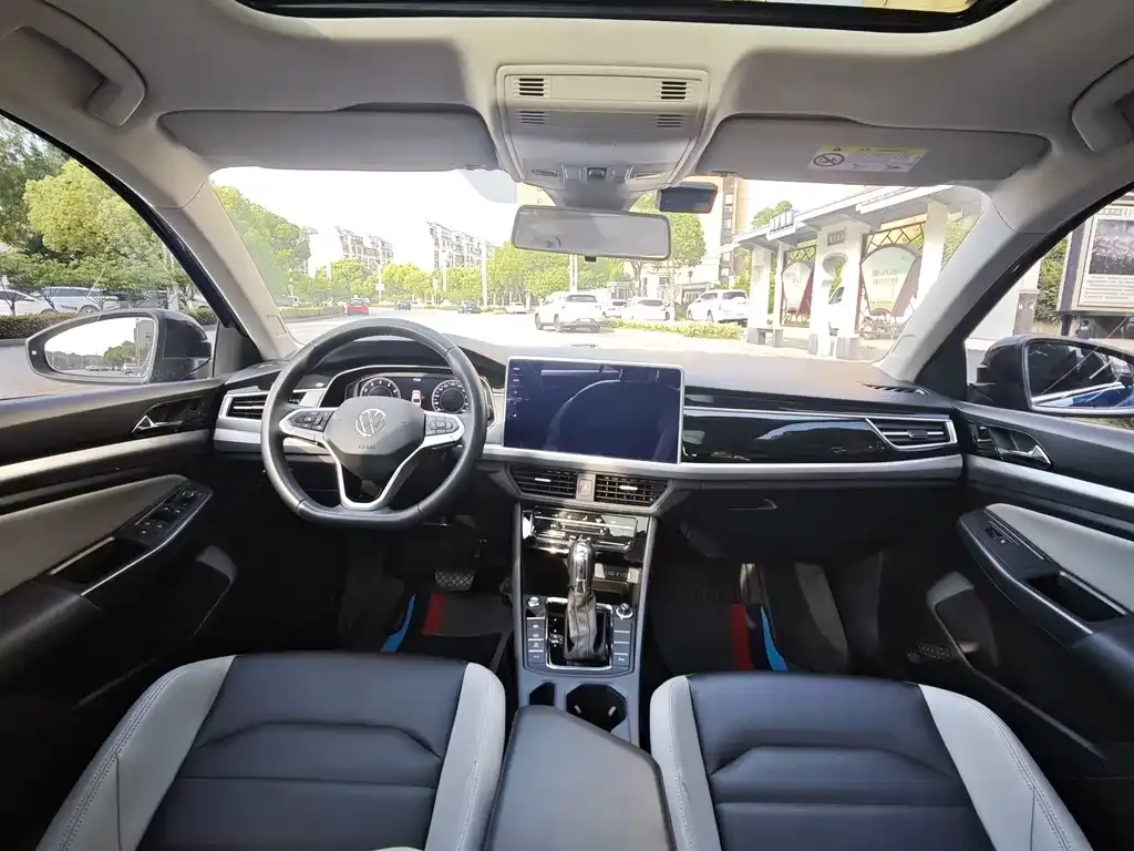 Volkswagen Bora 2022 из CN, фото 2