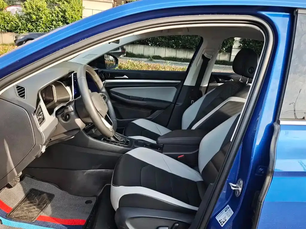 Volkswagen Bora 2022 из CN, фото 8