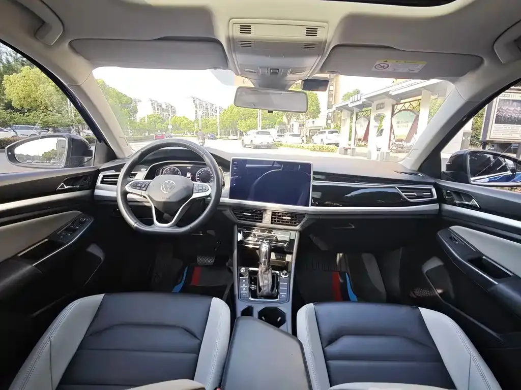 Volkswagen Bora 2022 из CN, фото 9