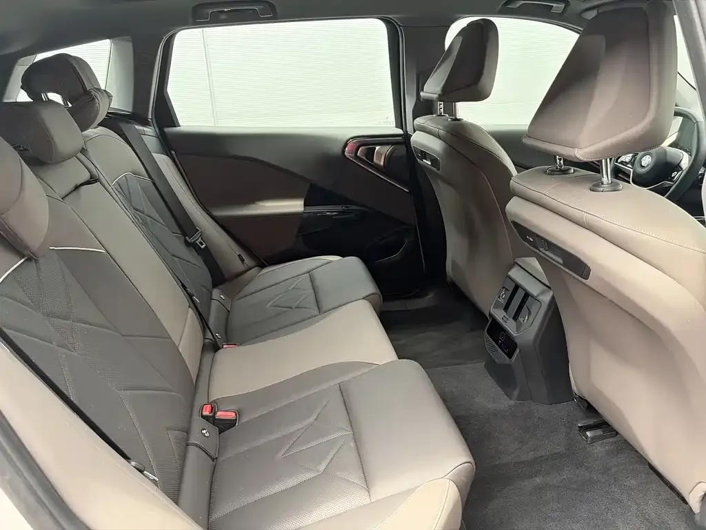 BMW X3 2025 из CN, фото 10