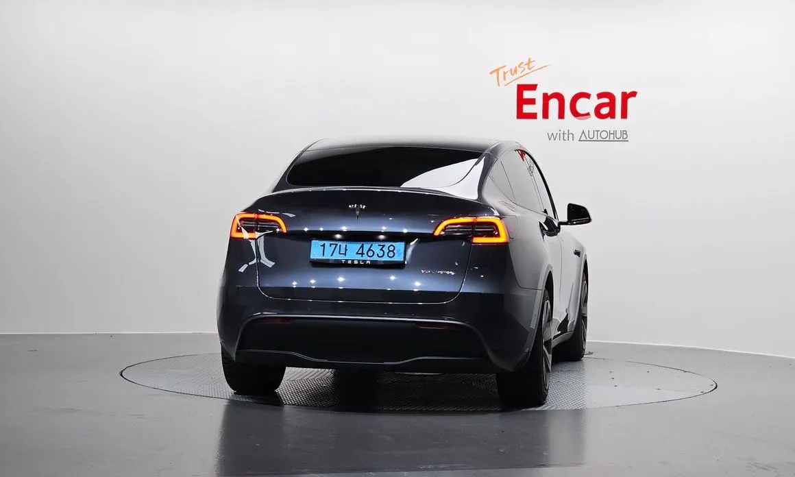 Tesla Model Y — фото 2