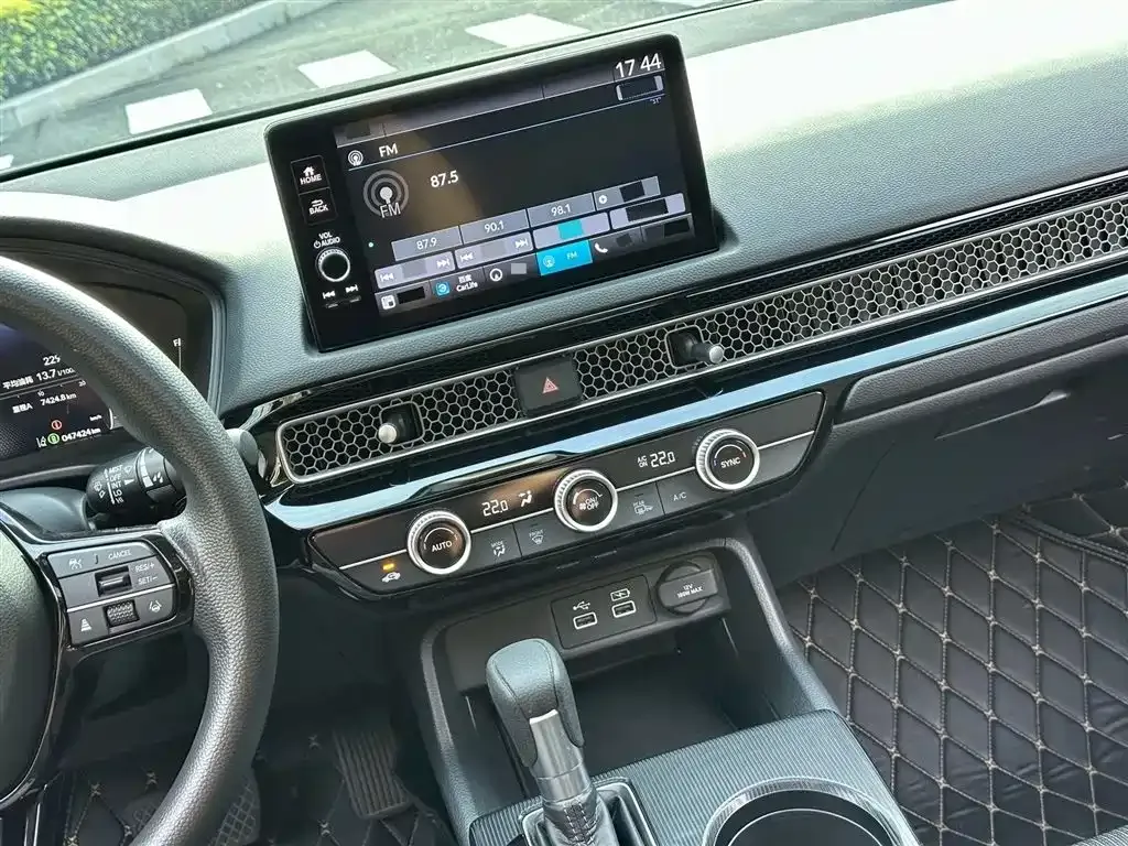 Honda Civic — фото 7