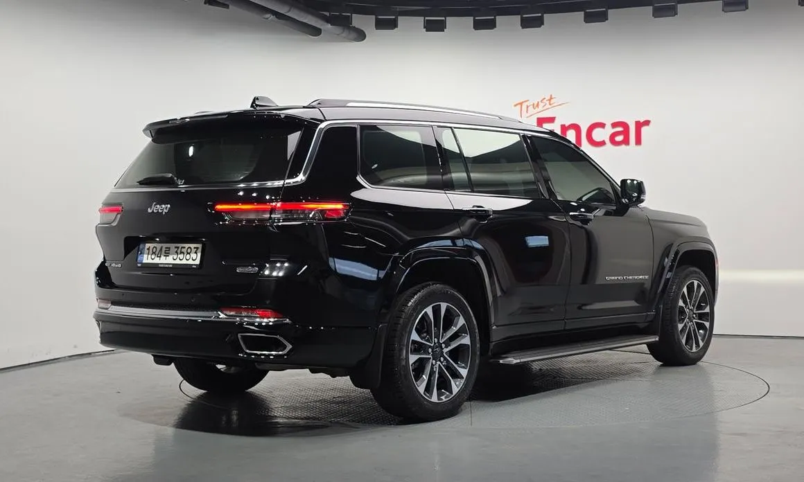 Jeep Cherokee — фото 4