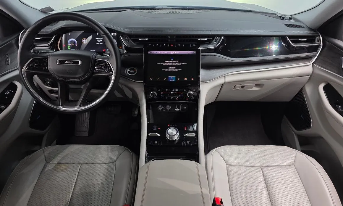Jeep Cherokee — фото 7