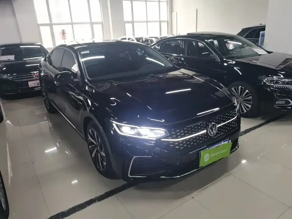 Volkswagen Passat — фото 3