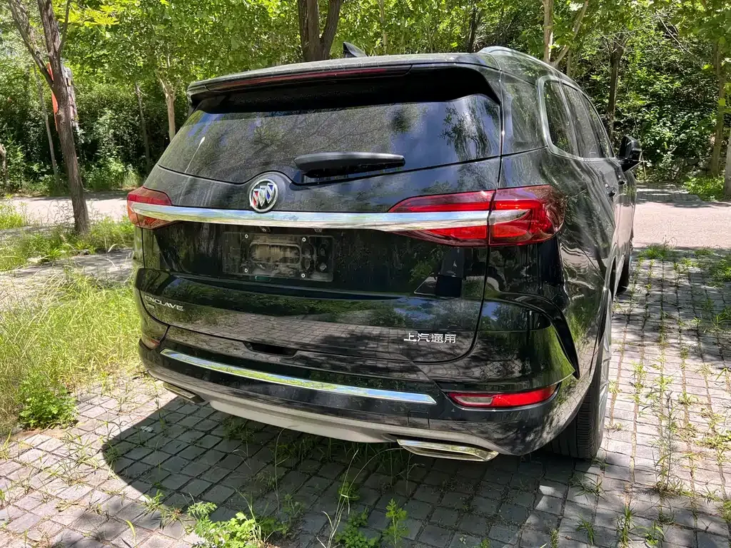 Buick Enclave — фото 10