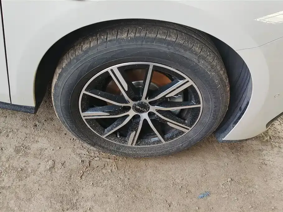 BYD Seal 06 — фото 10