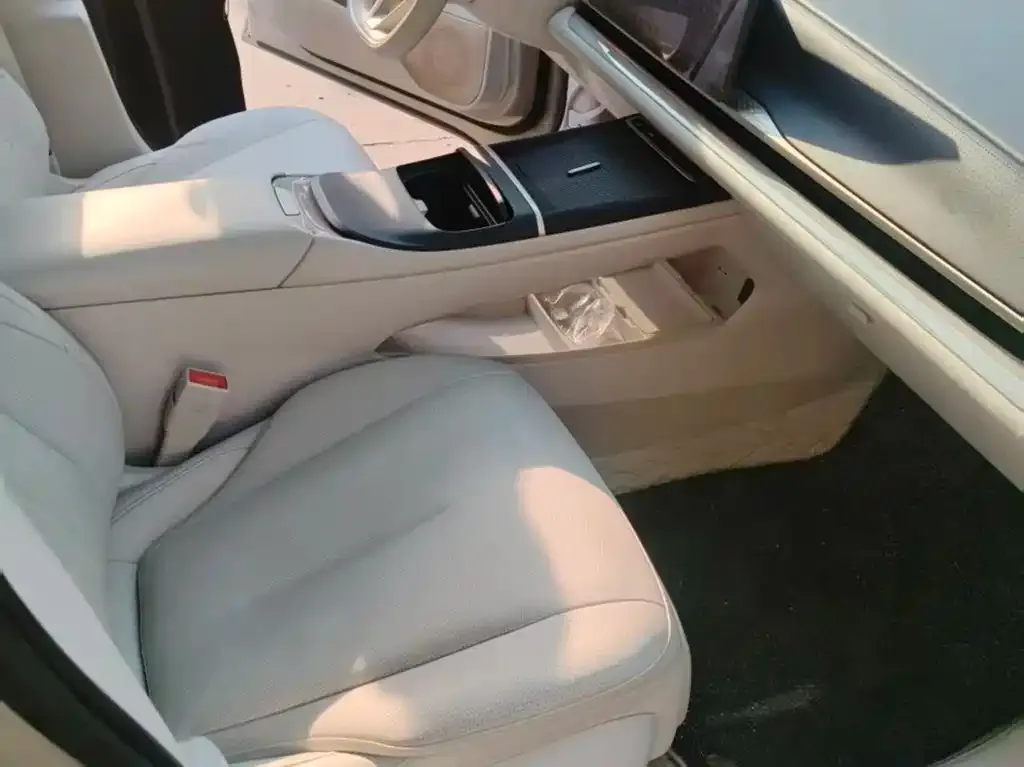 Buick Electra L7 2026 из CN, фото 3