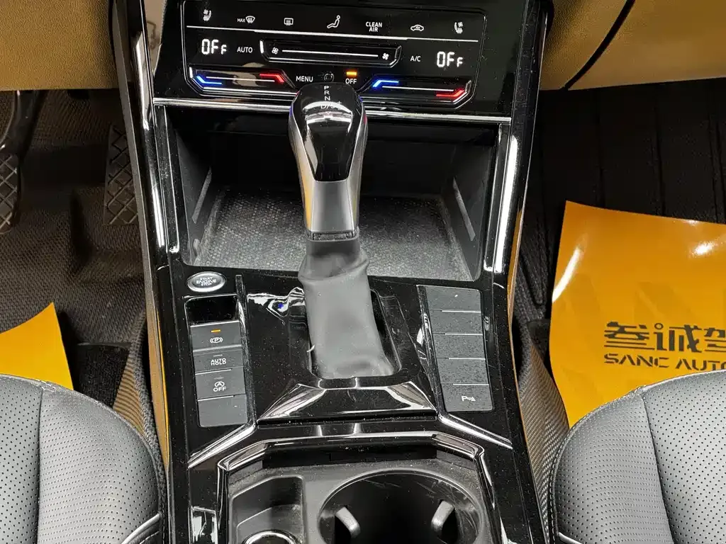 Volkswagen Passat — фото 7
