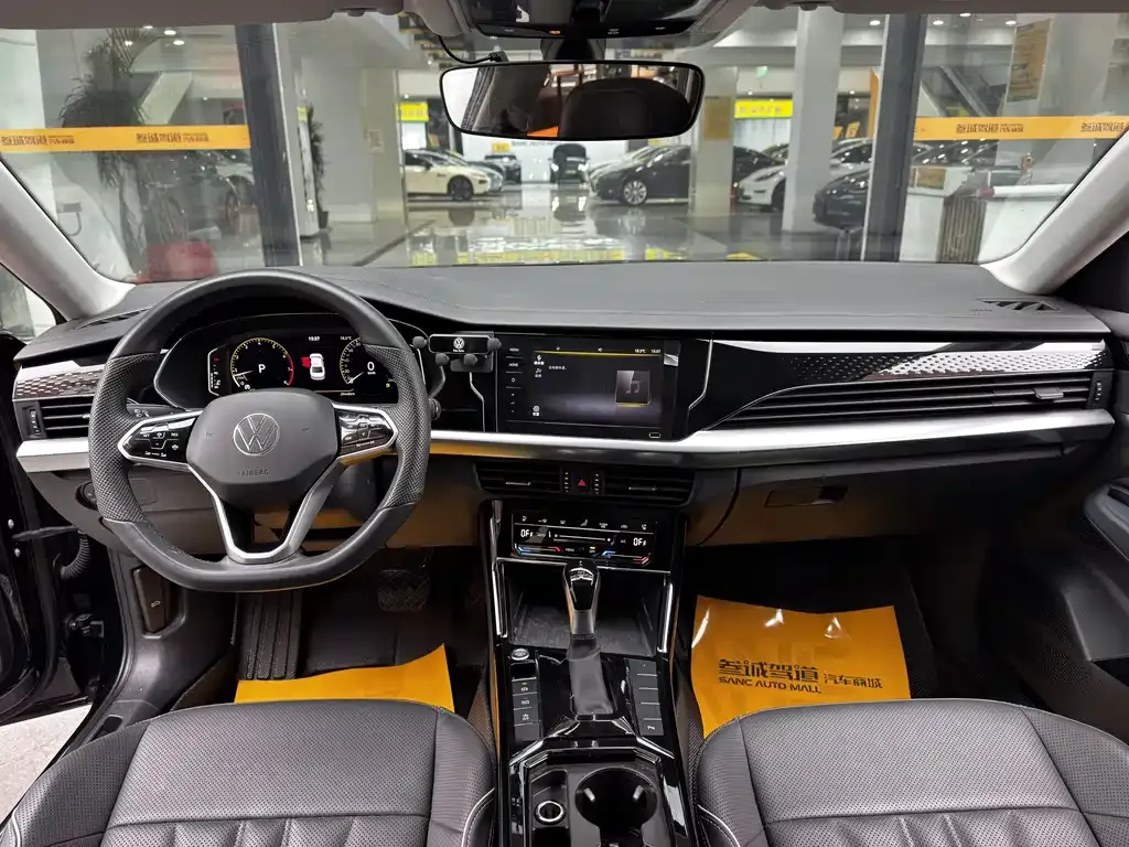 Volkswagen Passat — фото 8