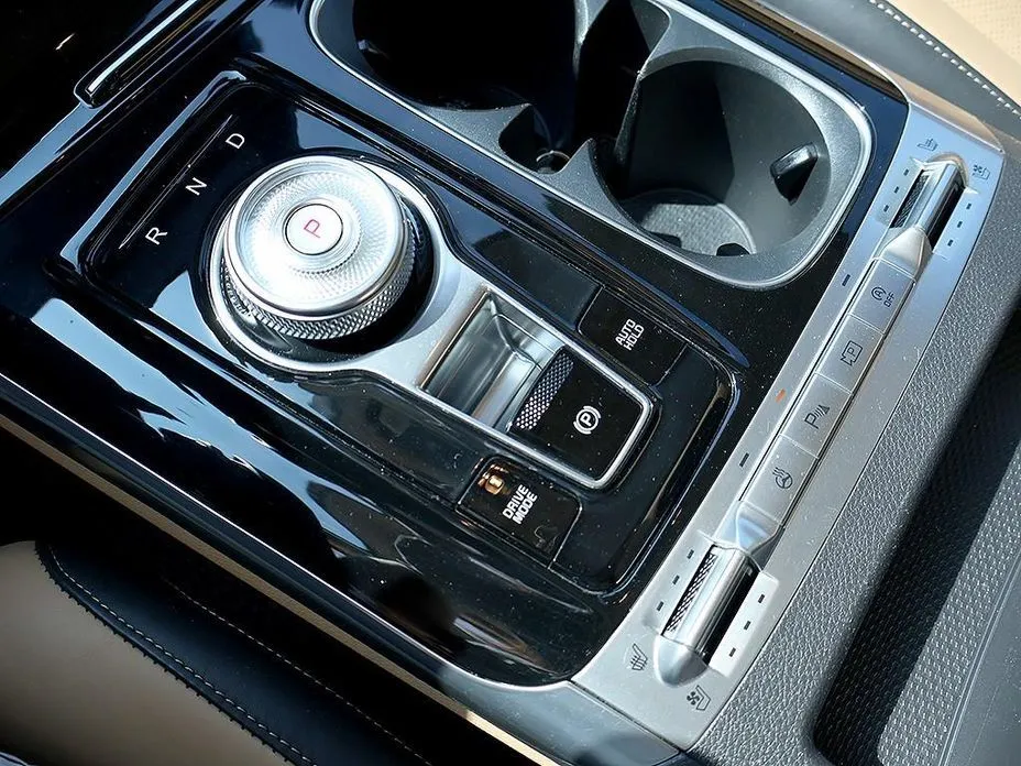 Kia Carnival 2023 из KR, фото 6