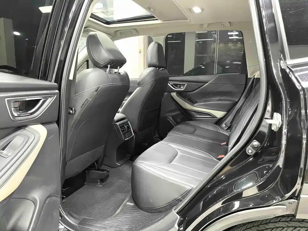 Subaru Forester — фото 8