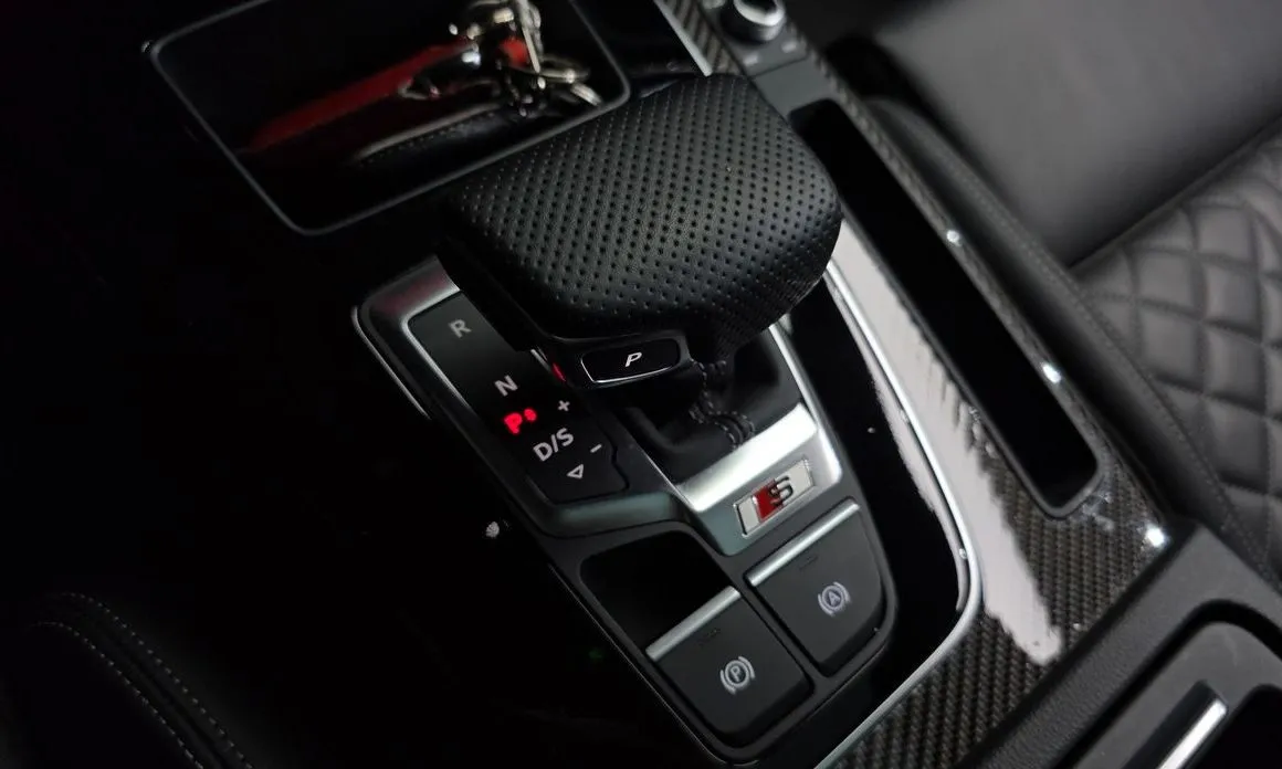Audi SQ5 2022 из KR, фото 6