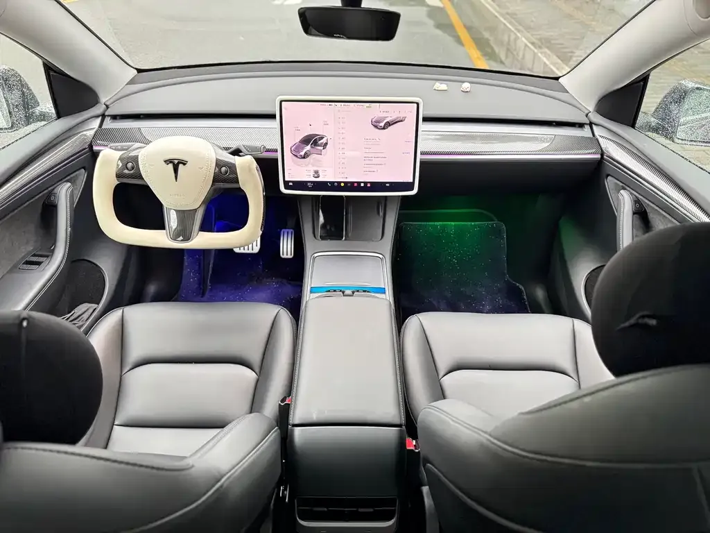 Tesla Model Y — фото 3