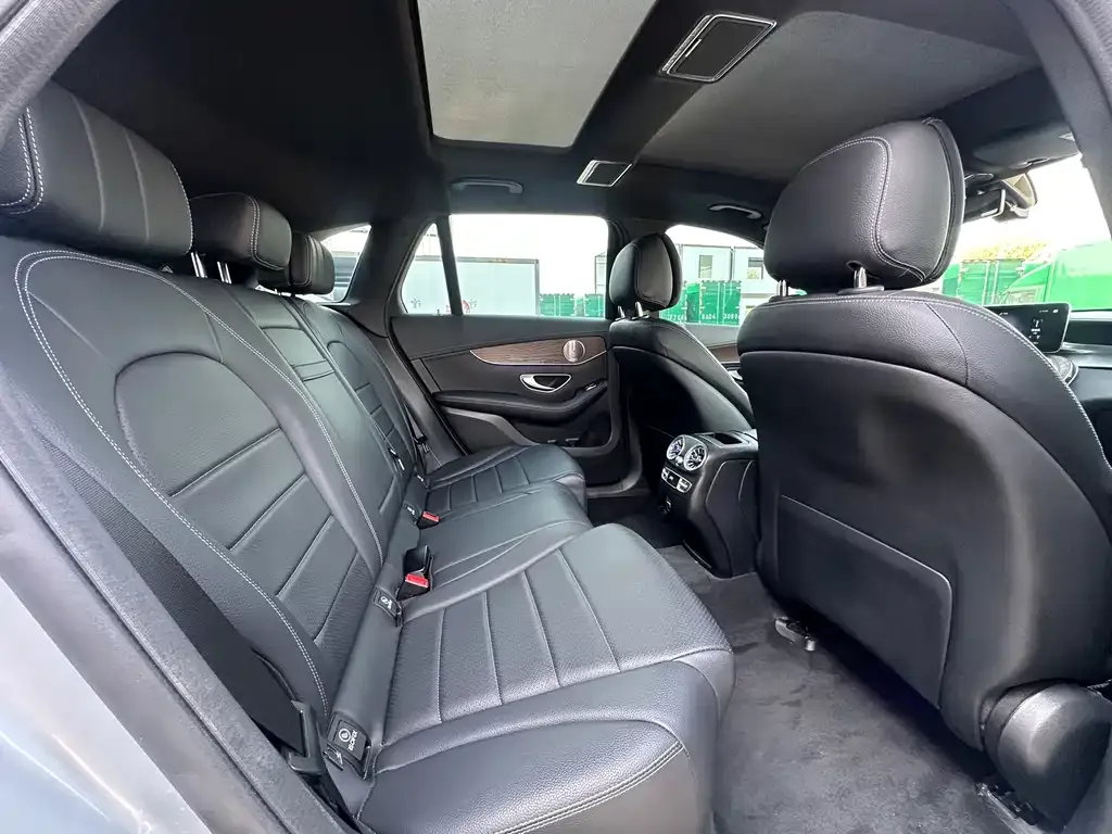 Mercedes-Benz GLC 2023 из CN, фото 2