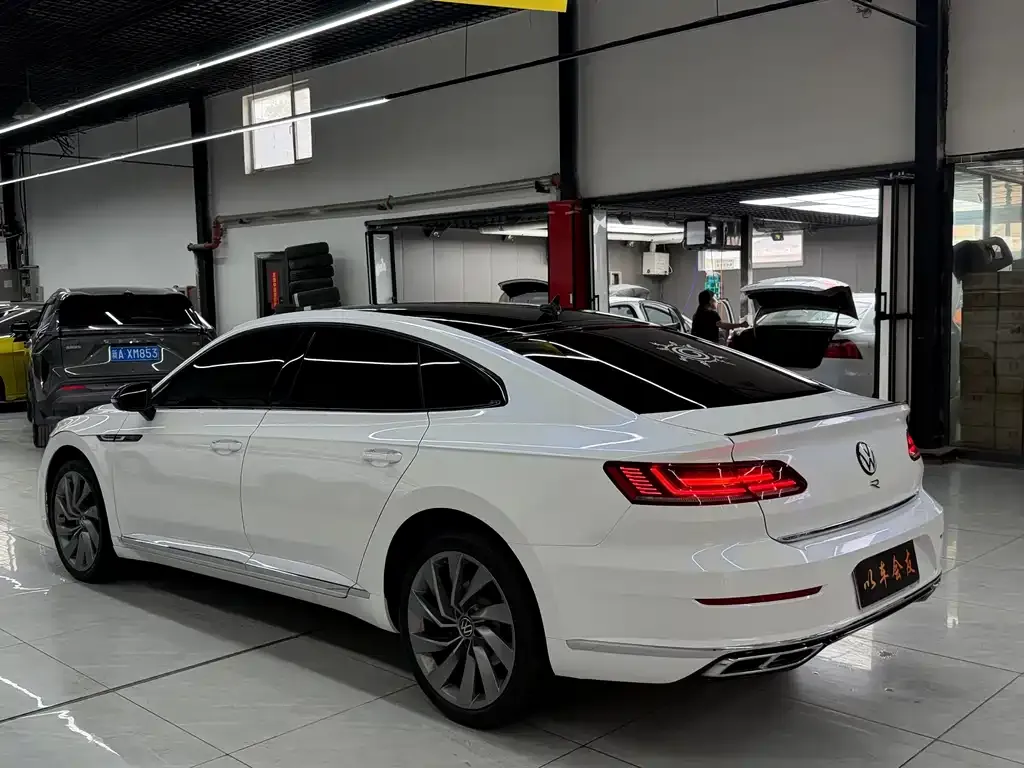 Volkswagen CC — фото 6
