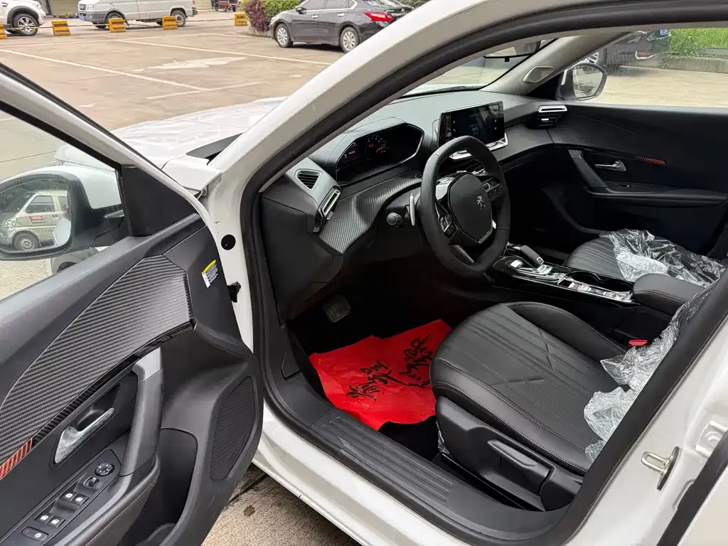 Peugeot 2008 2021 из CN, фото 4