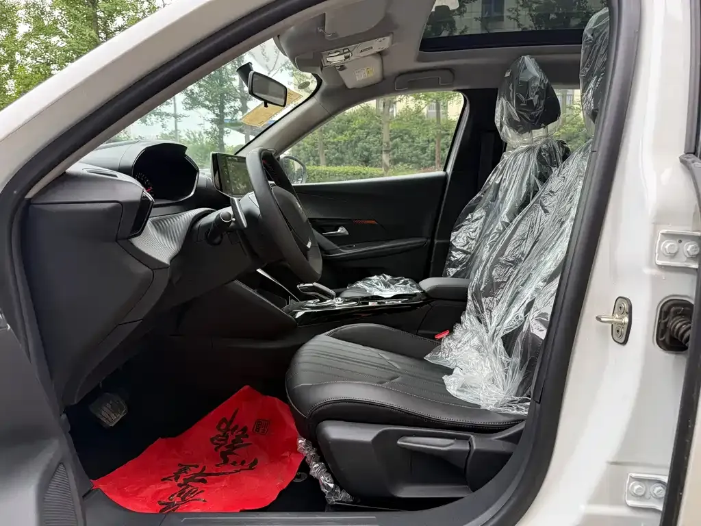 Peugeot 2008 2021 из CN, фото 3
