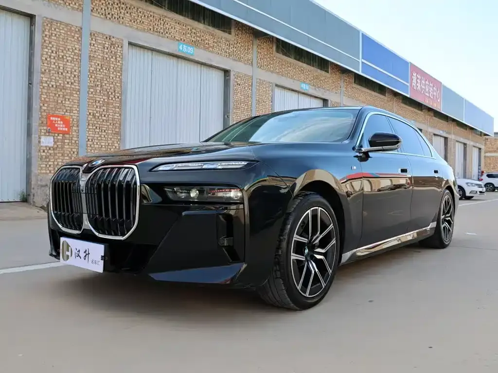 BMW 7 Series 2025 из CN, фото 1