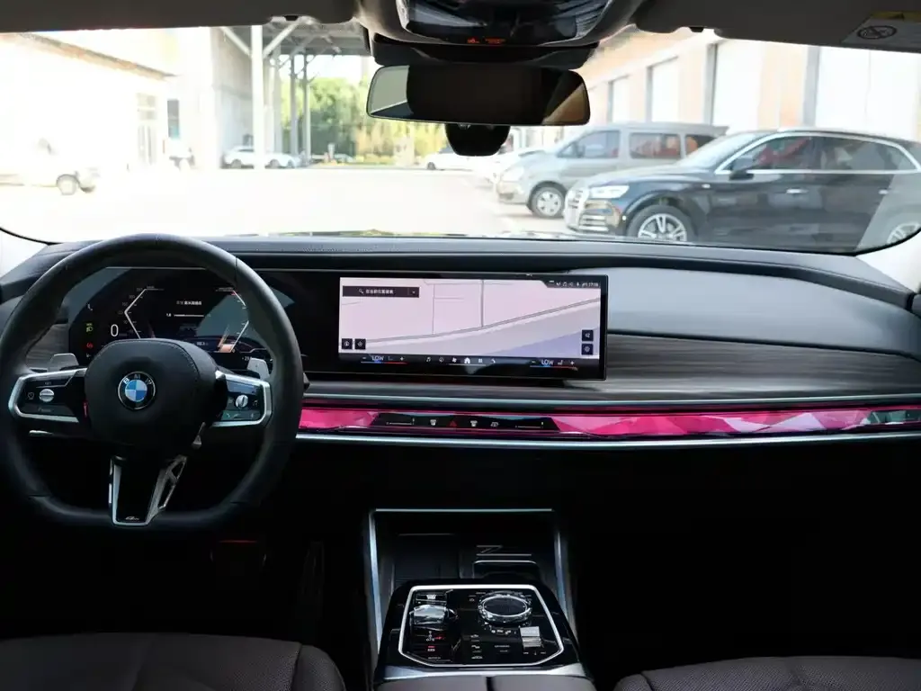 BMW 7 Series 2025 из CN, фото 4