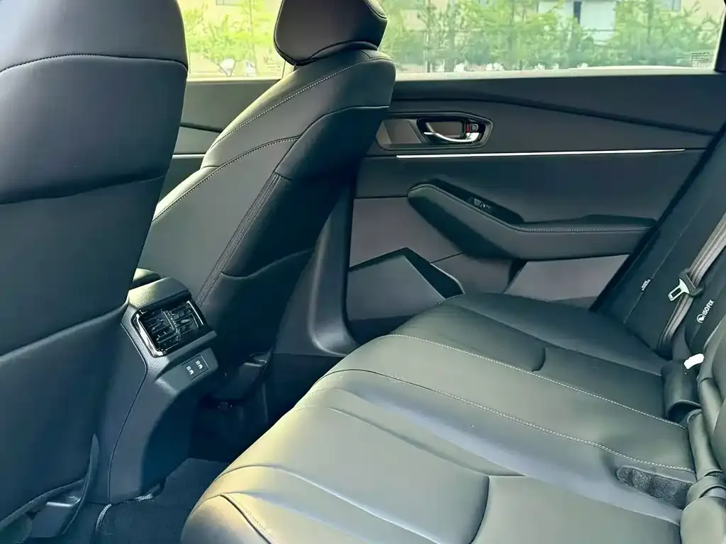 Honda Accord — фото 2