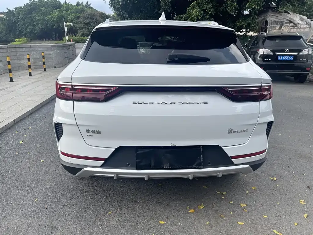 BYD PLUS New Energy — фото 8