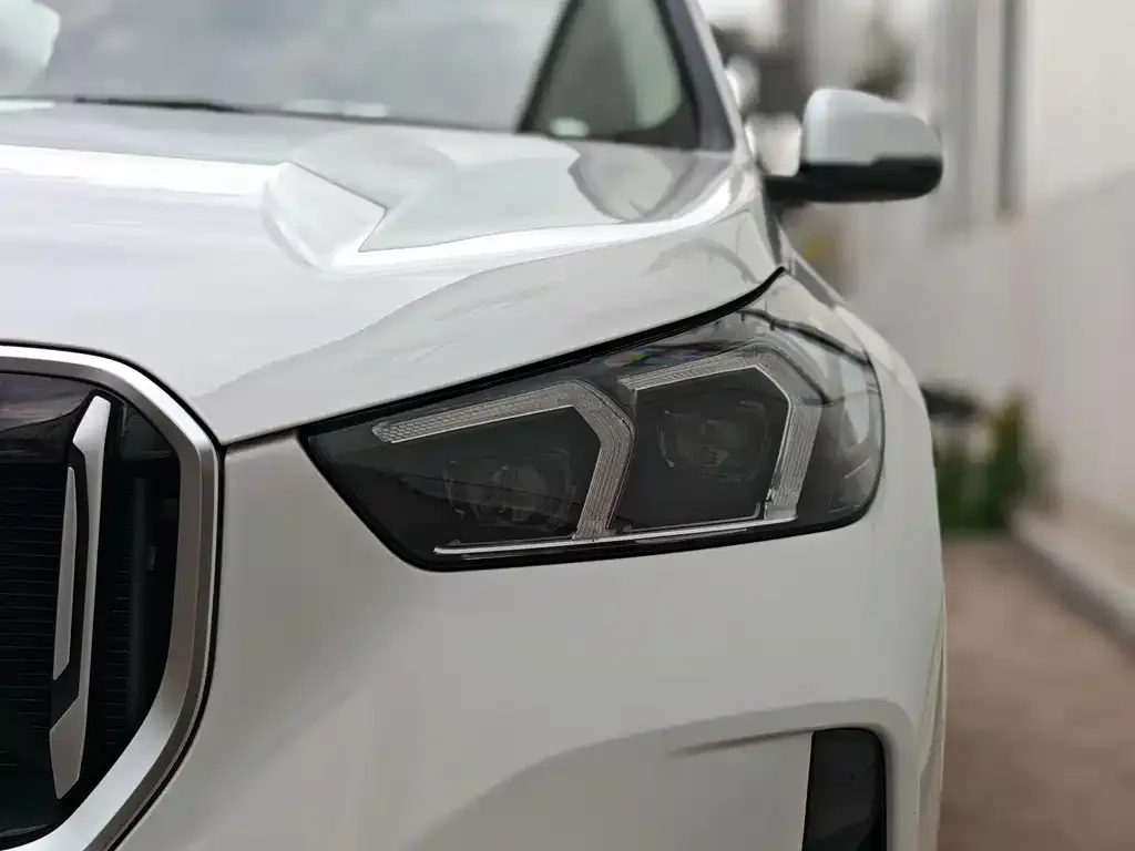 BMW X1 — фото 2
