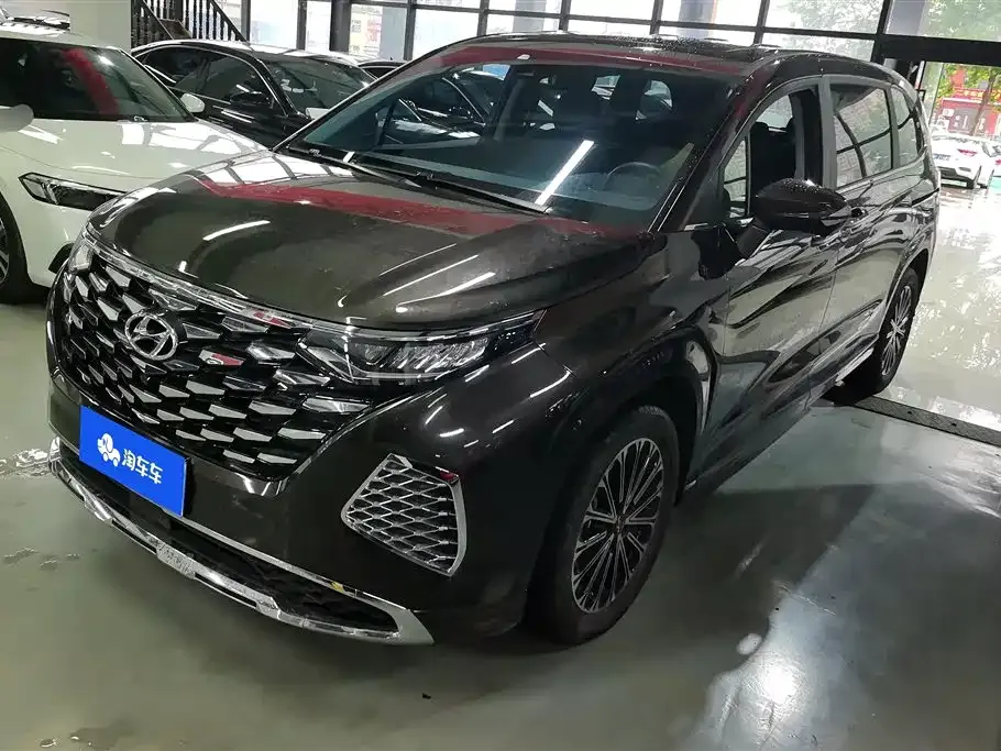 Hyundai Custo — фото 1