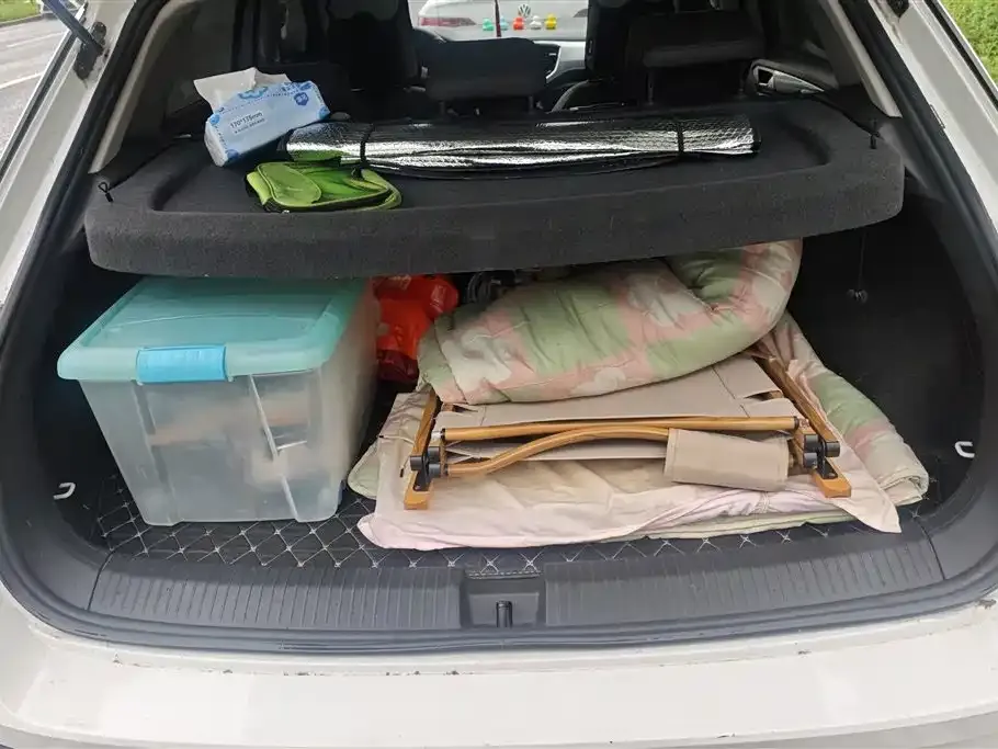 Volkswagen T-Roc — фото 3