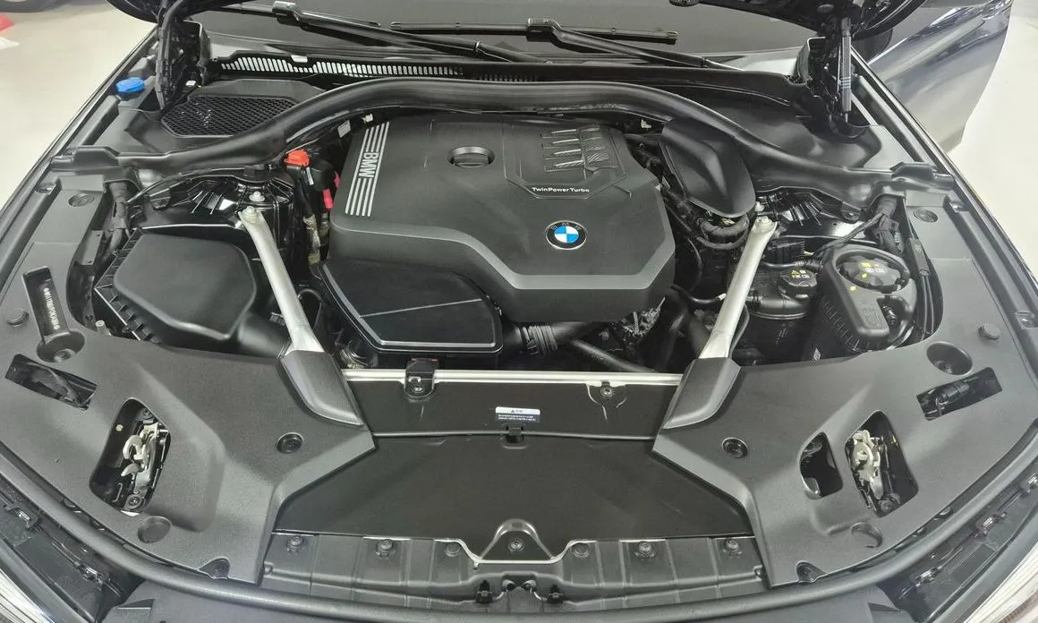 BMW 5-Series 2023 из KR, фото 7