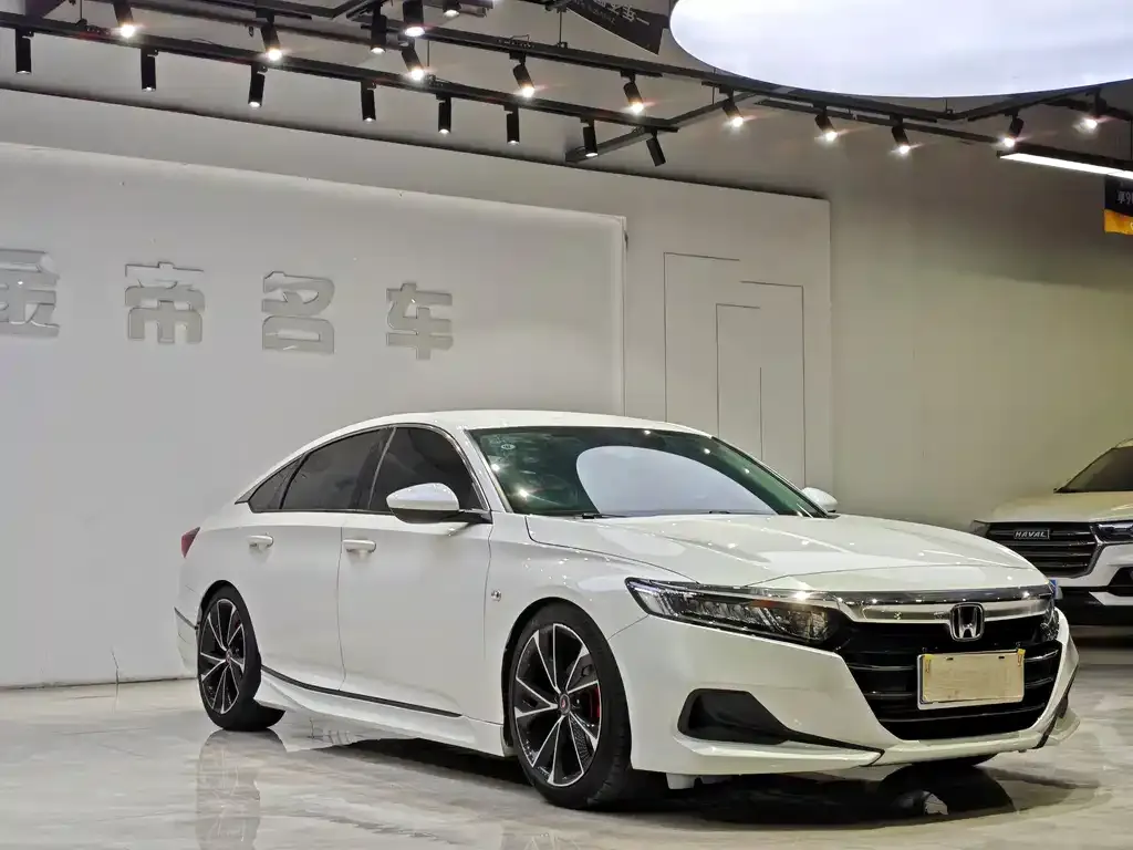Honda Accord — фото 3