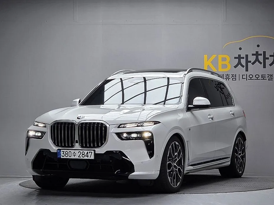 BMW X7 — фото 1