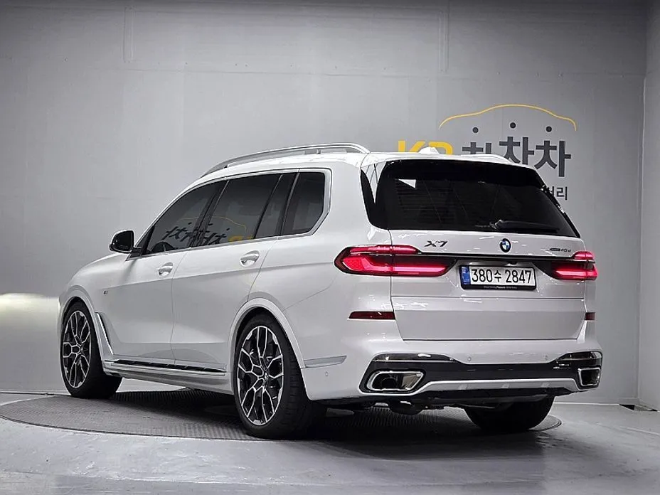 BMW X7 — фото 7