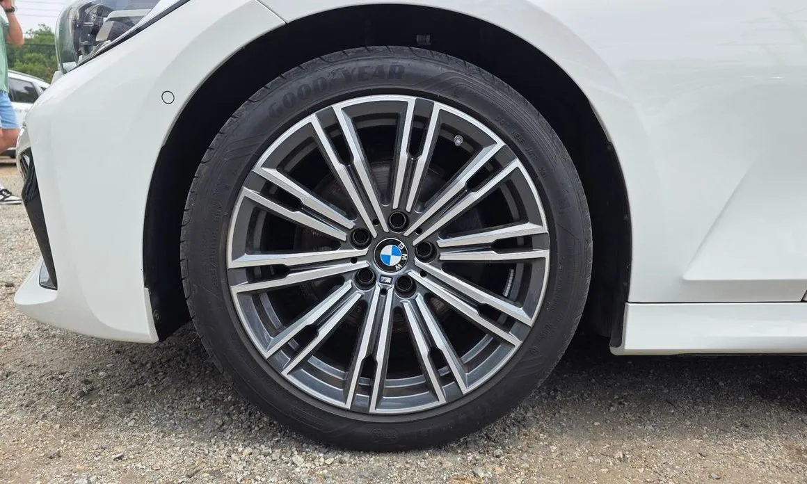 BMW 3-Series — фото 10