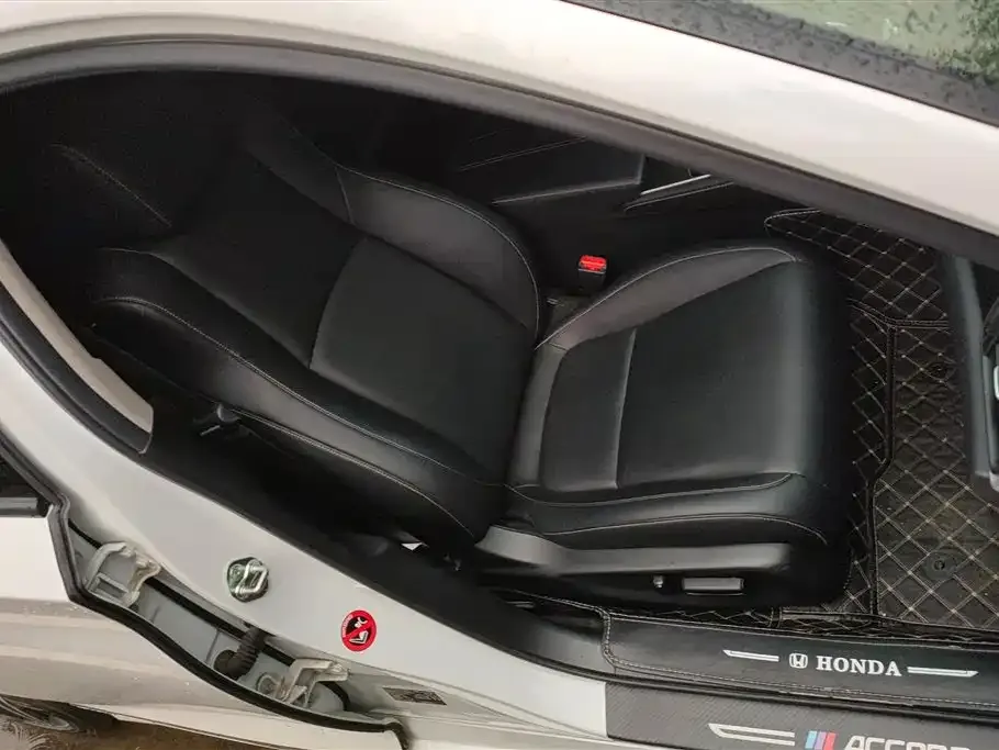 Honda Accord — фото 7