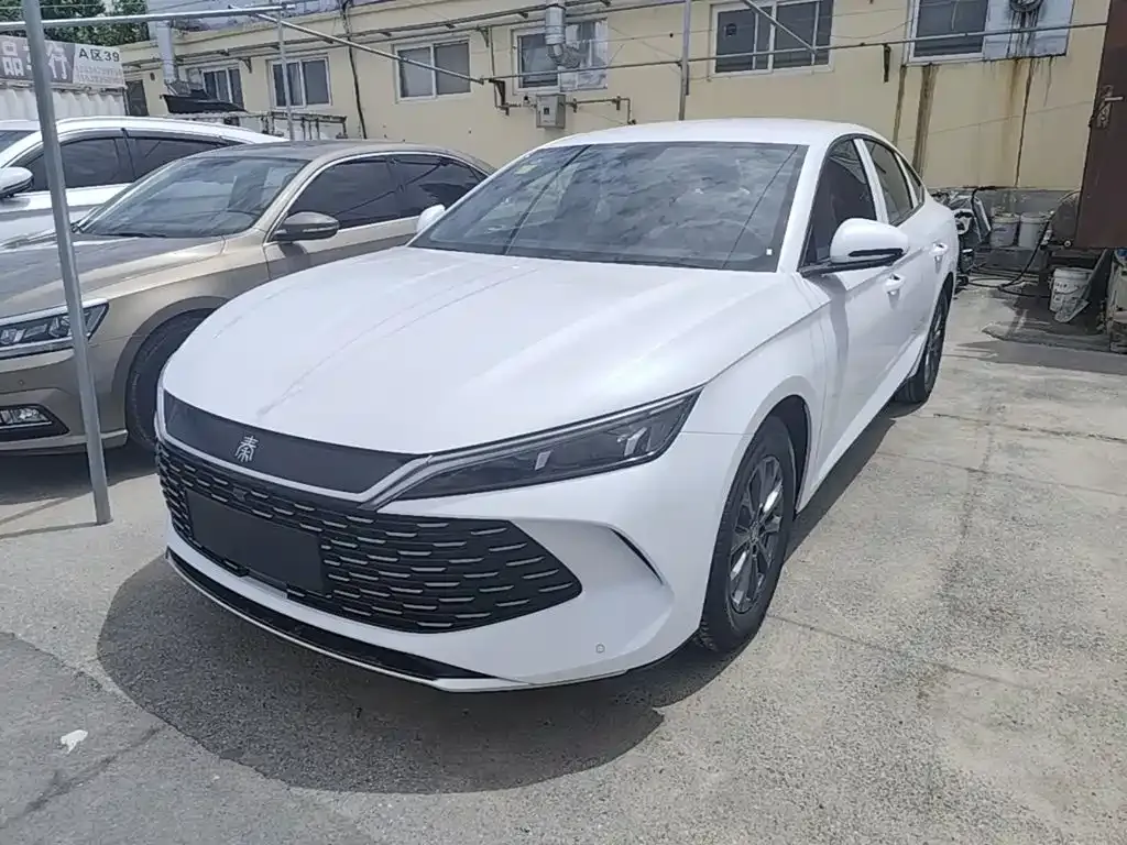 BYD Qin L — фото 1