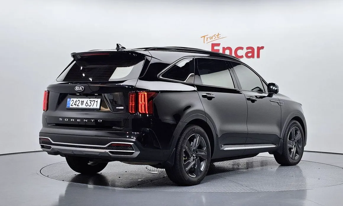 Kia Sorento — фото 3