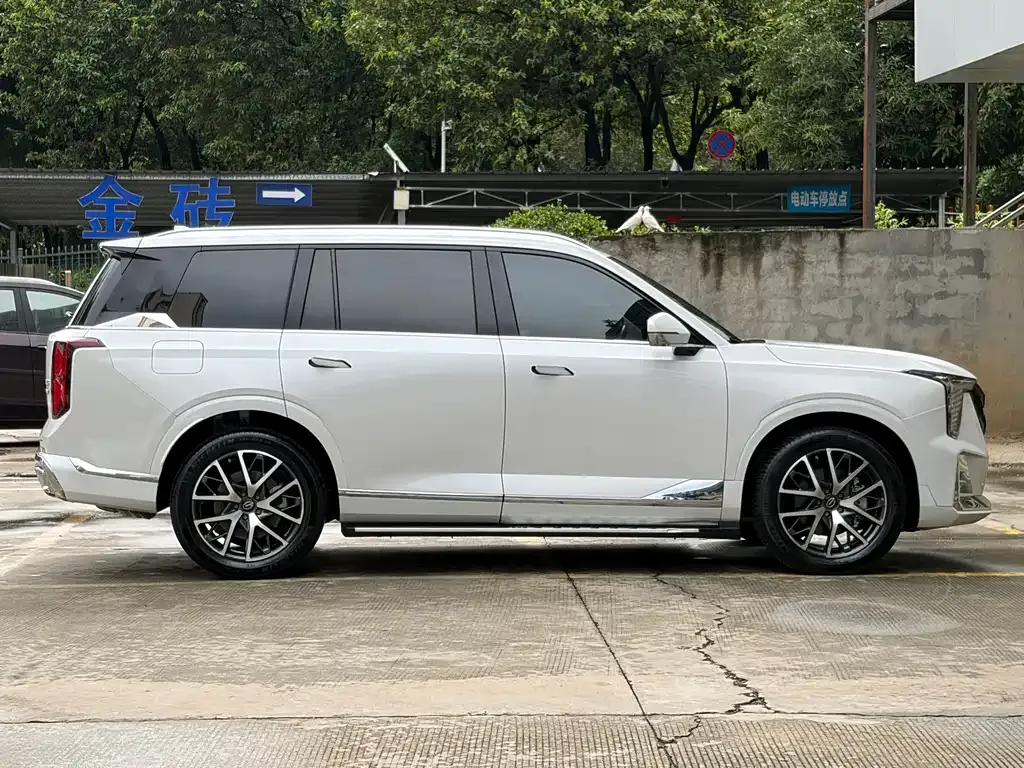 GAC Motor Trumpchi GS8 — фото 9