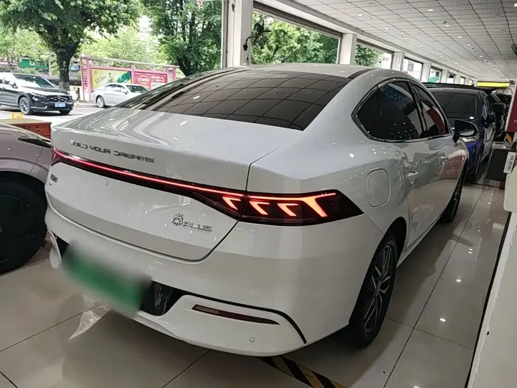 BYD Qin PLUS — фото 7