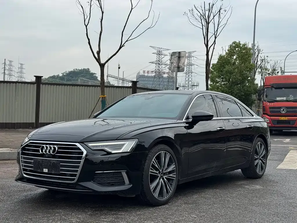 Audi A6L — фото 1