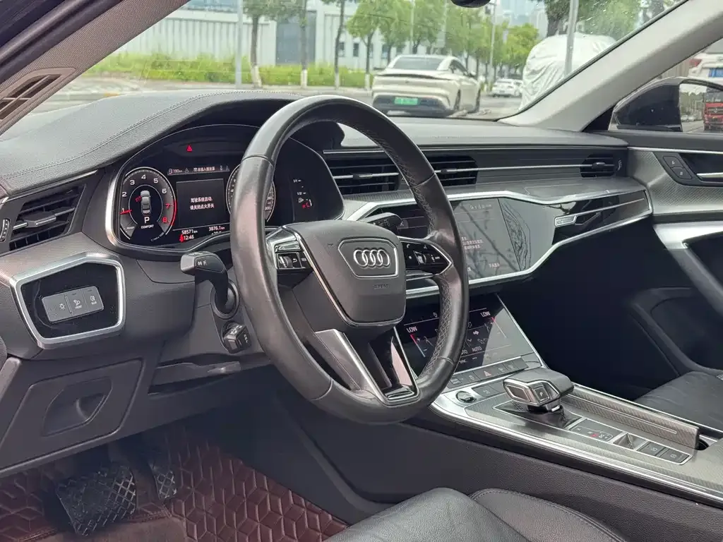Audi A6L — фото 5
